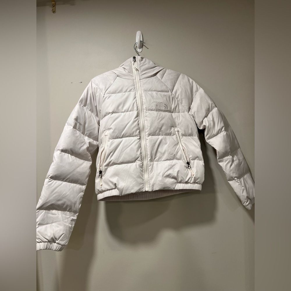 The North Face Women's Cream Puffer Jacket - Picture 8 of 15